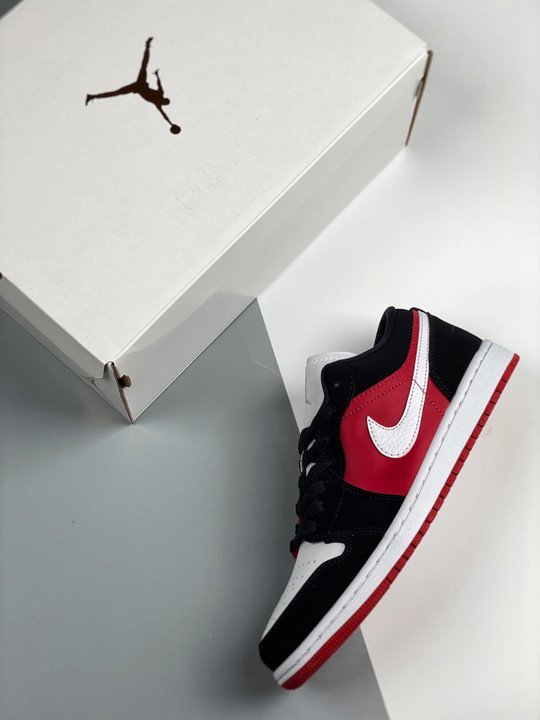 Air Jordan 1 Low ‘Chicago’ Black Red White DC0774-016 - Image 2