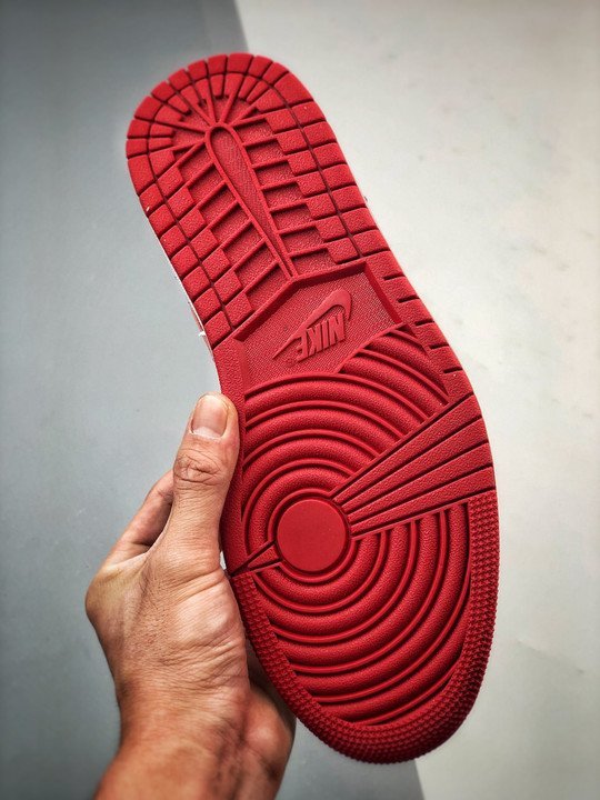 Air Jordan 1 Low ‘Reverse Bred’ Varsity Red/White-Black 553558-606 - Image 7