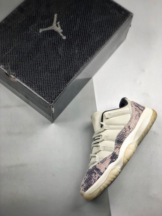 Air Jordan 11 Low SE “Snakeskin” Light Bone/University Red-Sail-Black - Image 3