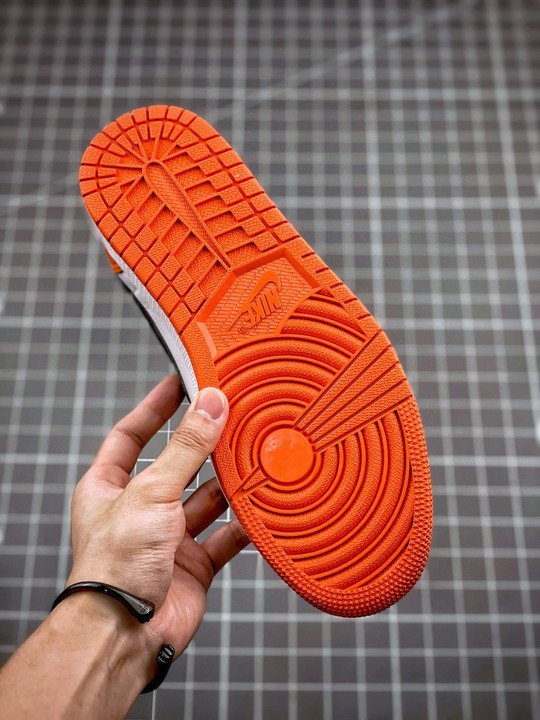 Air Jordan 1 Low OG ” Shattered Backboard” Orange/White-Black - Image 7