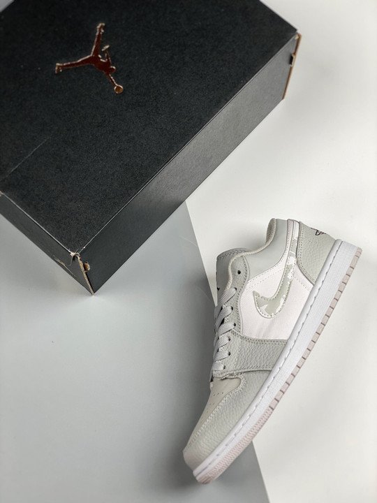 Air Jordan 1 Low Grey Camo DC9036-100 - Image 2