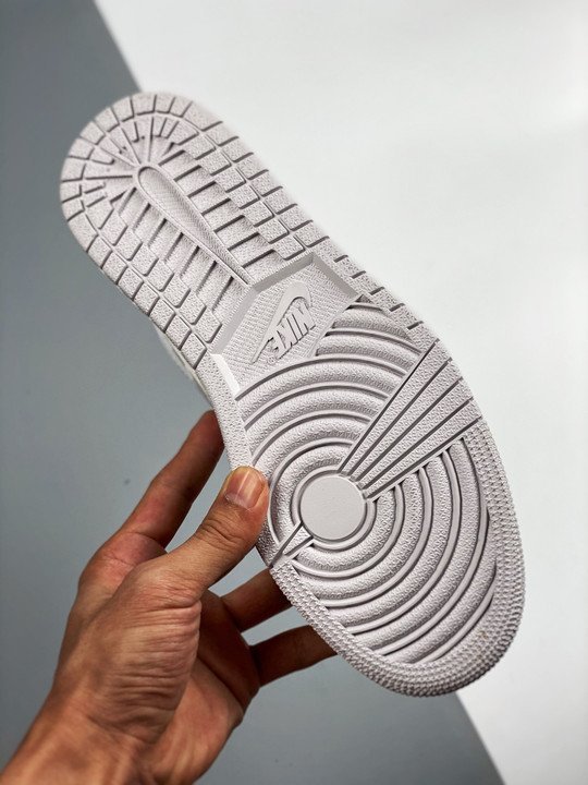 Air Jordan 1 Low Grey Camo DC9036-100 - Image 7