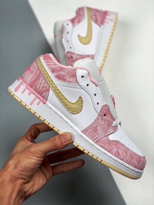 Air Jordan 1 Low GS ” Ice Cream Drip” Arctic Punch/Pale Vanilla-White - Image 3