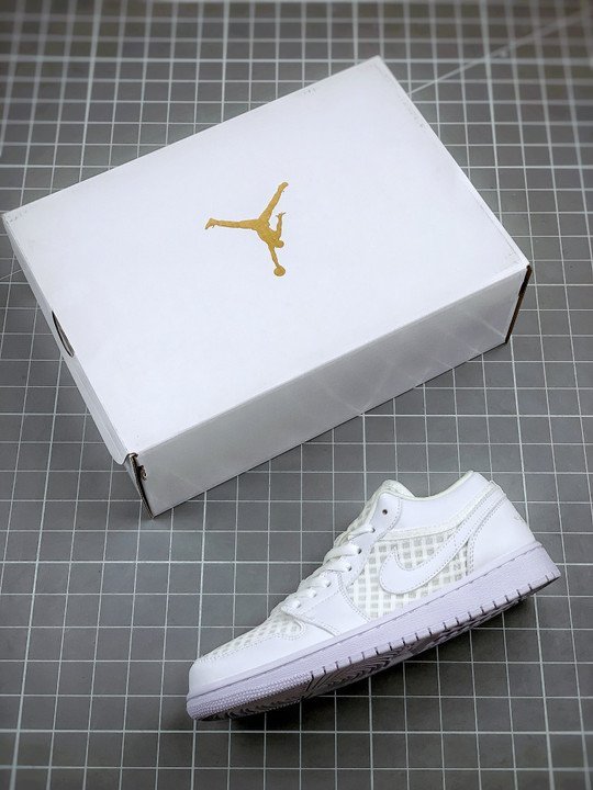 Air Jordan 1 Low ” Breathe” White DC9508-100 - Image 3