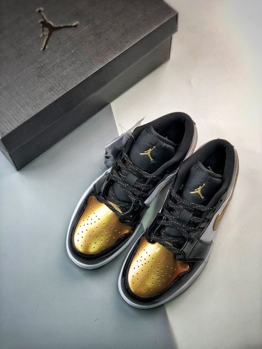 Air Jordan 1 Low ” Copper Toe” Metallic Gold/Black-White - Image 3