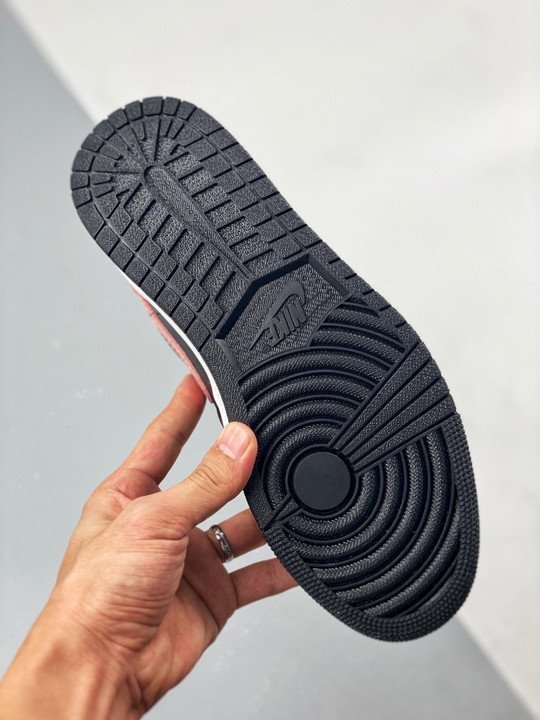 Air Jordan 1 Low Black/Crimson Tint - Image 7