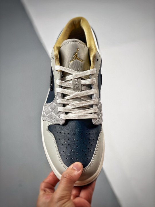 Air Jordan 1 Low Beaded Swoosh DV1762-001 - Image 6