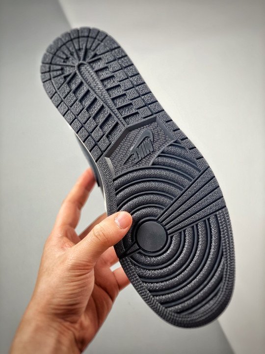 Air Jordan 1 Low Beaded Swoosh DV1762-001 - Image 8