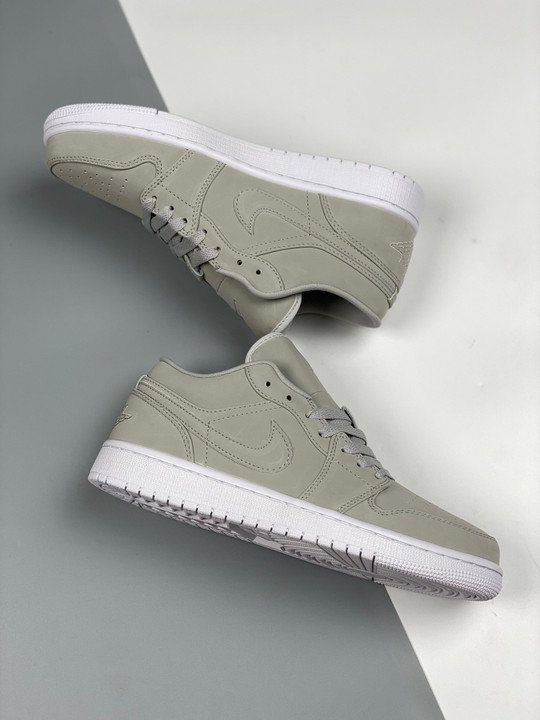 Air Jordan 1 Low Grey Fog/White DC0774-002 - Image 4