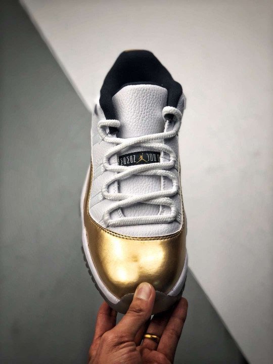 Air Jordan 11 Retro Low ‘Closing Ceremony’ 528895-103 - Image 7