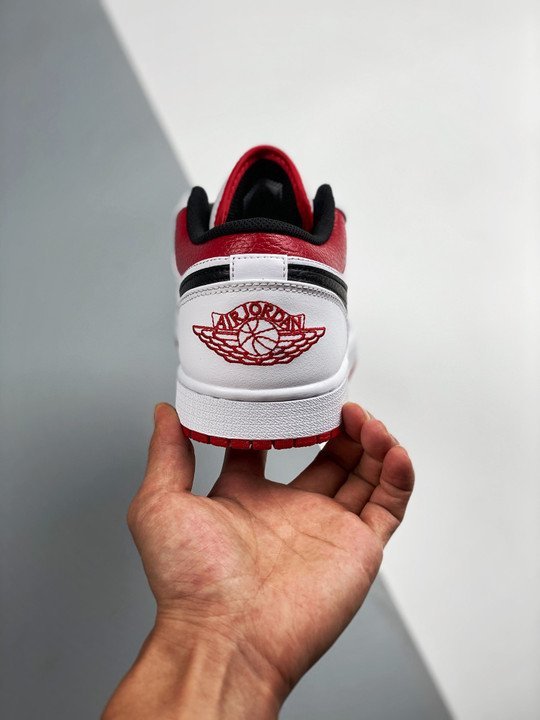 Air Jordan 1 Low ” Chicago” White/Red 553558-118 - Image 8