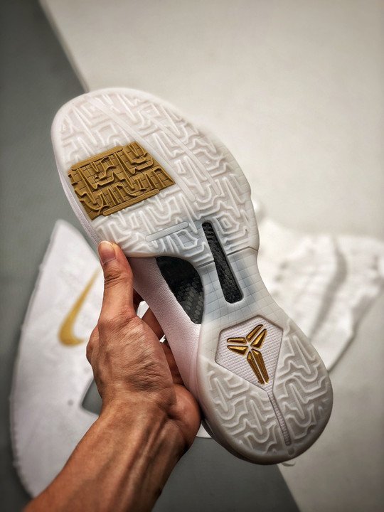 Nike Zoom Kobe 5 ? Big Stage Home ? White/Metallic Gold - Image 6