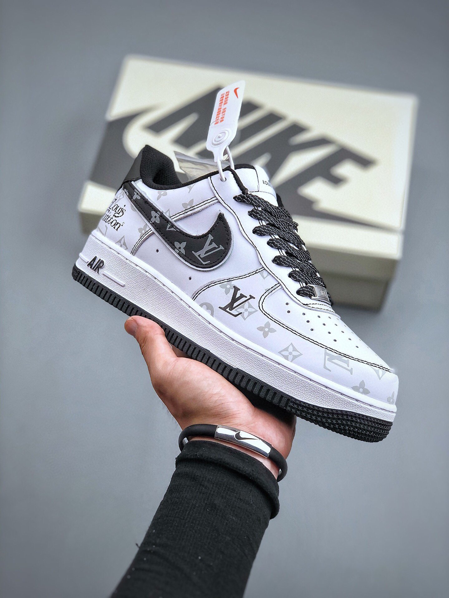 LV X Air Force LA-000HCNNRJUJ