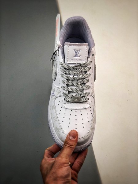 LV X Air Force LA-000LYL7PAPJ - Image 6