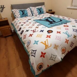Louis vuitton paris new logo hot luxury brand bedding sets bedspread duvet cover set, bedroom decor , thanksgiving decorations for home best luxury bed sets gift thankgivings and christmas Bedding Sets