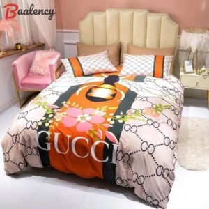 Gucci bee flower logo type 372 Bedding Sets blankets covers bed linen bedclothes premium fashion brand luxury ideas home decor hyperbeast Bedroom duvet sheets bedspread