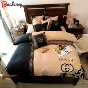 Gucci logo type 1774 Bedding Sets hyperbeast Bedroom home decor bedclothes premium fashion brand blankets bedspread duvet luxury ideas covers bed linen sheets