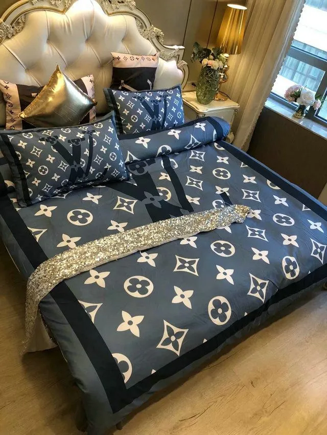 Deluxe Edition Bedding Sets