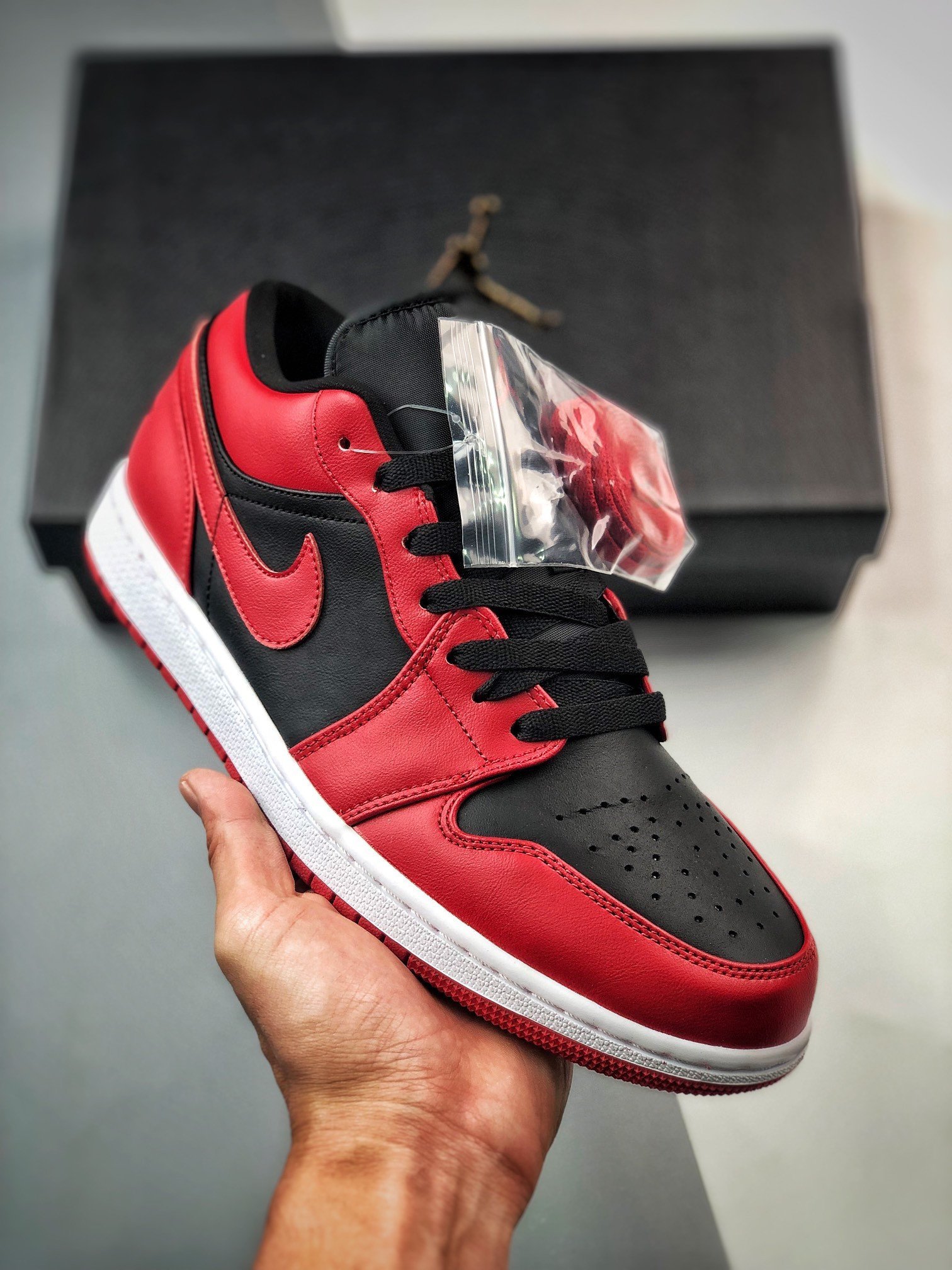 Air Jordan 1 Low ‘Reverse Bred’ Varsity Red/White-Black 553558-606