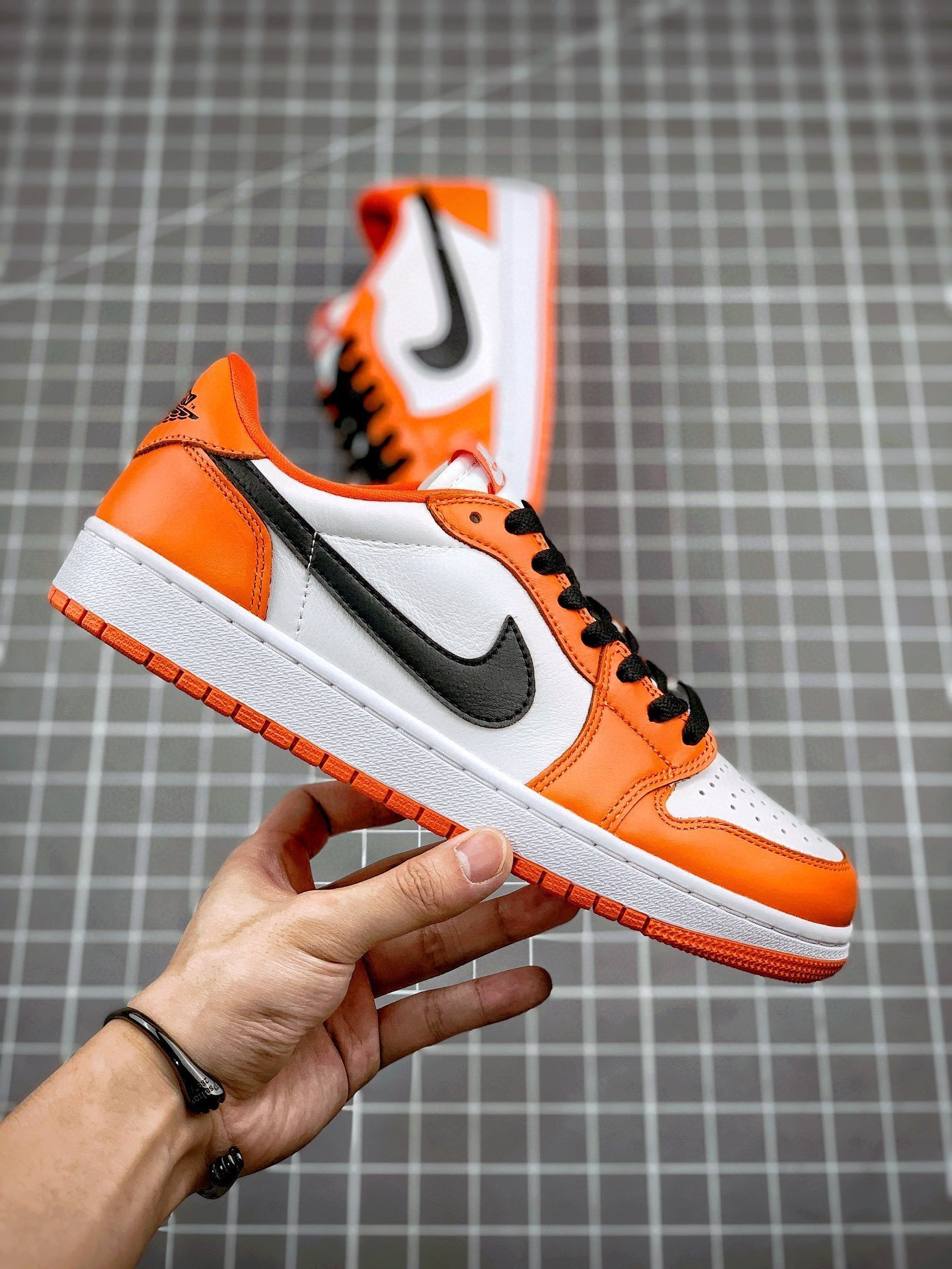 Air Jordan 1 Low OG ” Shattered Backboard” Orange/White-Black