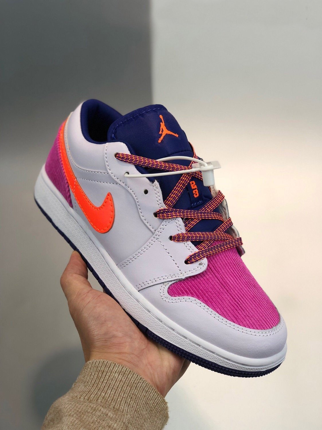 Air Jordan 1 Low GS ” Pink Corduroy” 554723-502