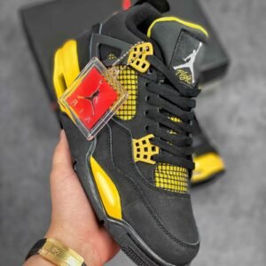 Air Jordan 4 ” Thunder” Black/White-Tour Yellow