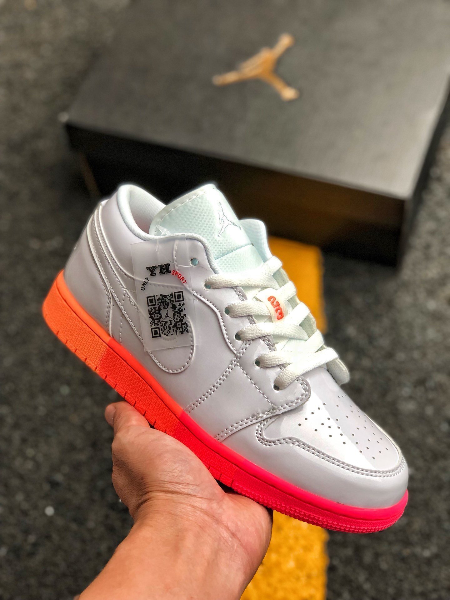 Air Jordan 1 Low GS White/Bright Crimson-Bright Mango-White