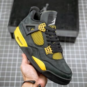 Air Jordan 4 ” Thunder” Black/Vibrant Yellow-White