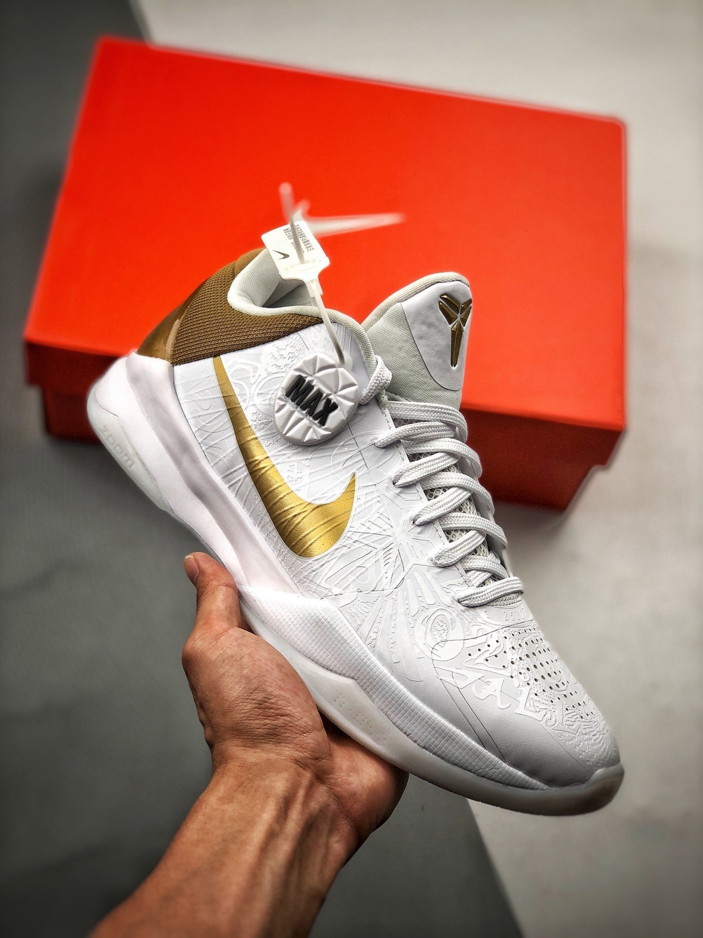 Nike Zoom Kobe 5 ? Big Stage Home ? White/Metallic Gold