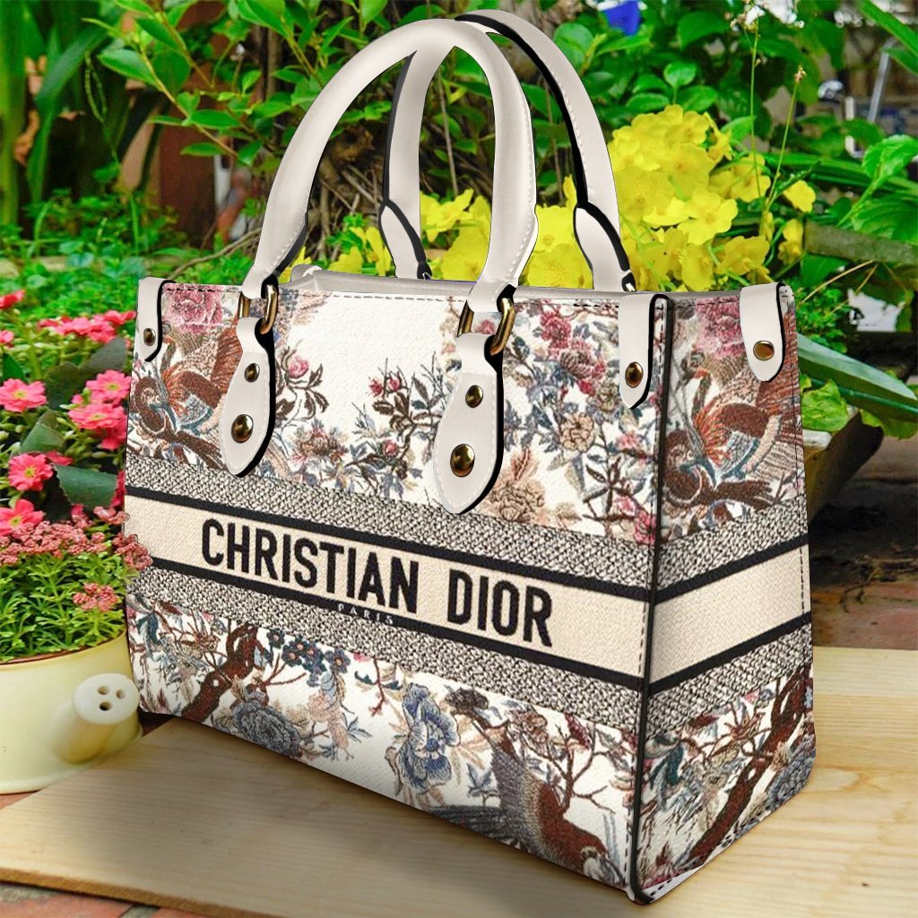 Dior Women's Leather Handbag - DOHB_005