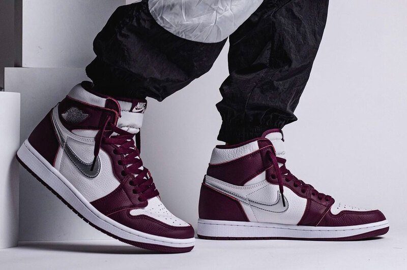 Air Jordan 1 Retro High OG 'Bordeaux' 555088-611 - Image 3
