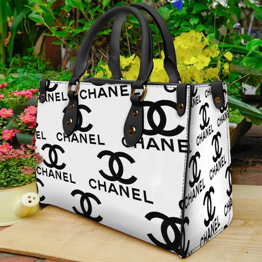Chanel Women's Leather Handbag -CNHB_040