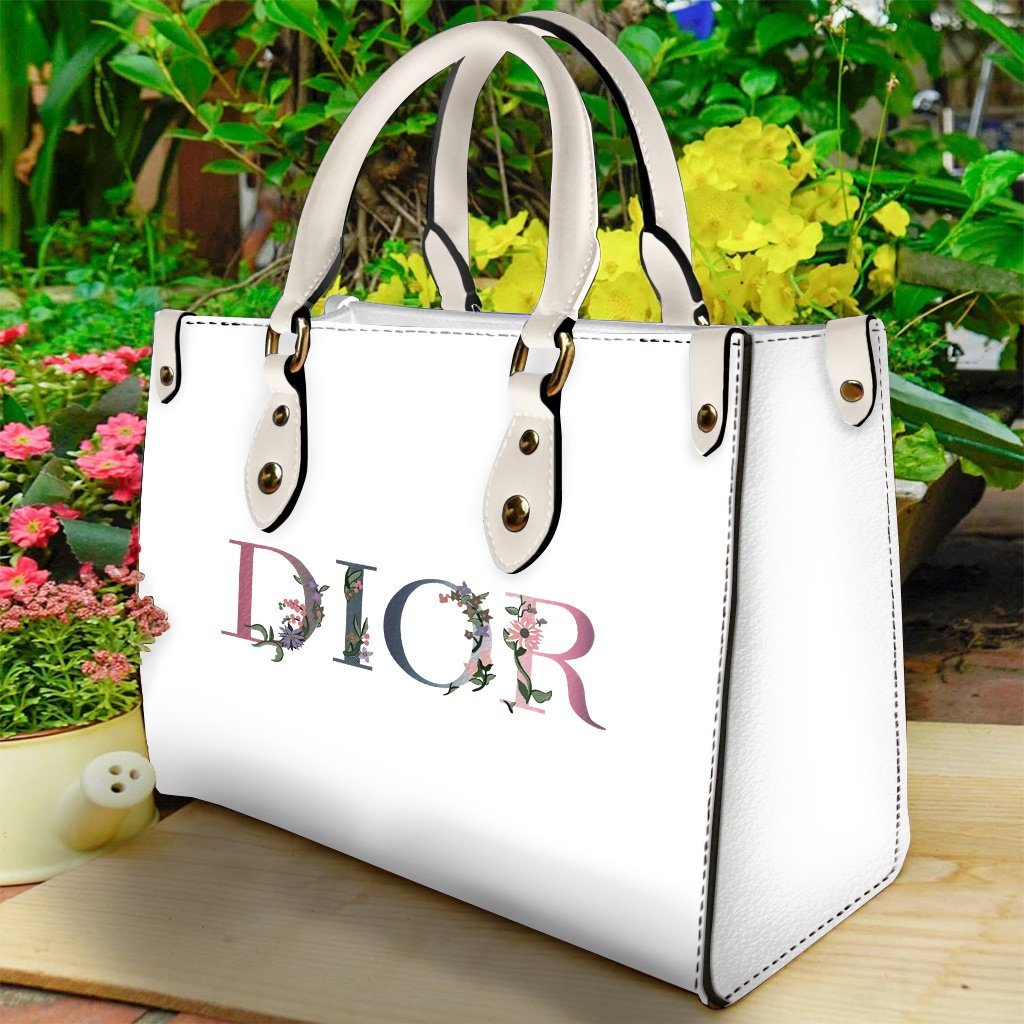 Dior Women's Leather Handbag - DOHB_041