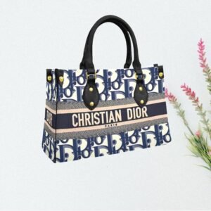 Dior Women's Leather Handbag - DOHB_068