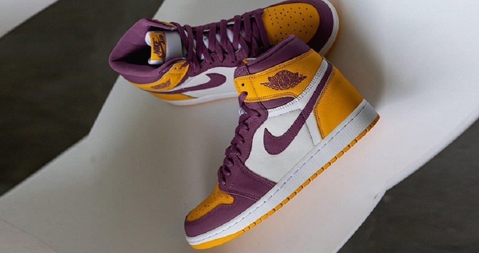 Nike air Jordan 1 OG Brotherhood - Image 3