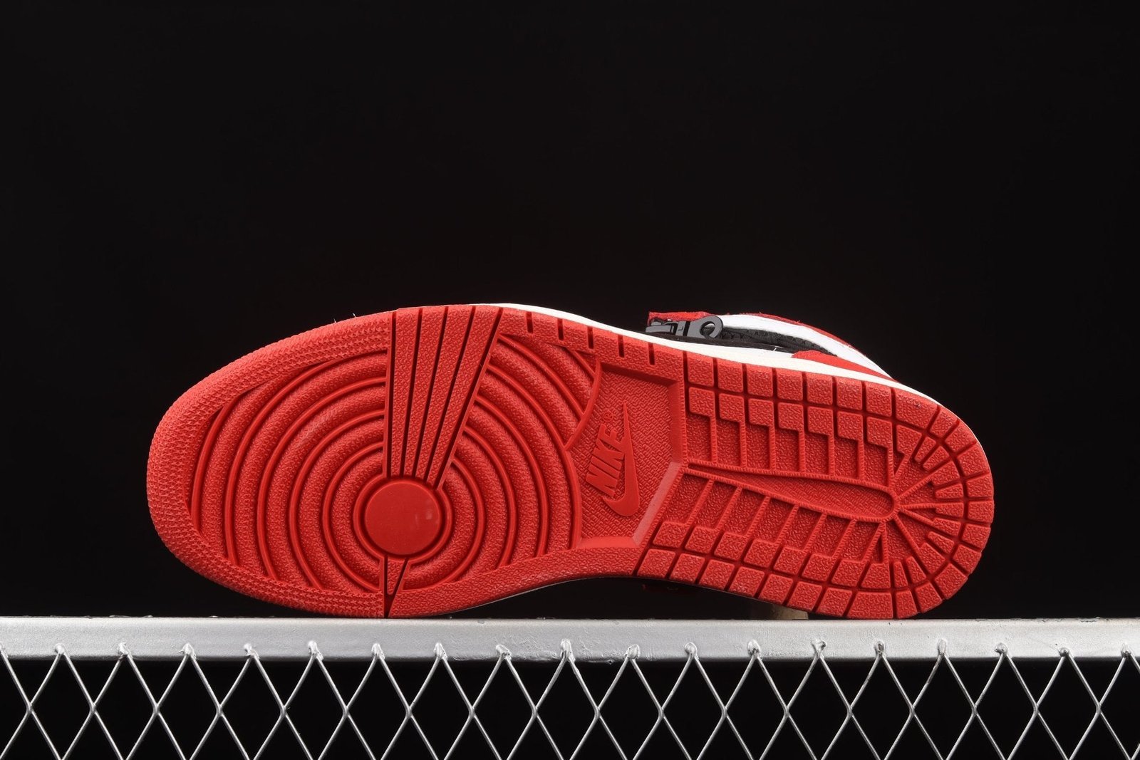 Air Jordan 1 Retro AJKO Chicago (2021) - Image 5