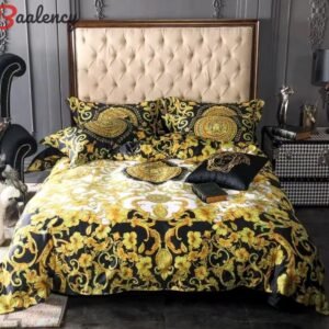 Gianni versace gold luxury brand high-end bedding sets, bedroom decor , thanksgiving decorations for home best luxury bed sets gift thankgivings and christmas Bedding Sets
