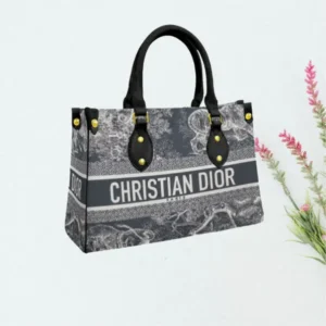 Dior Women's Leather Handbag - DOHB_071