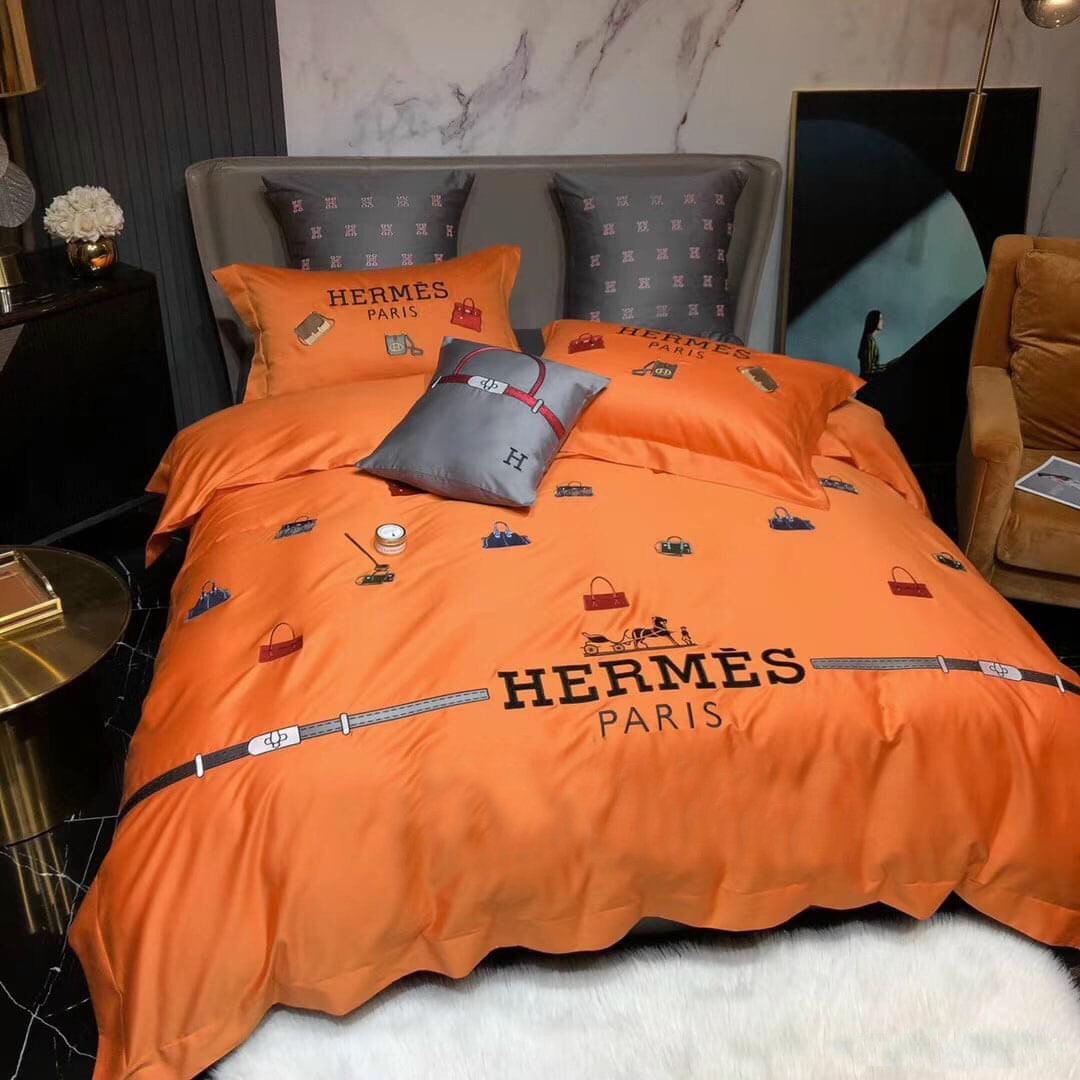 Deluxe Edition Bedding Sets
